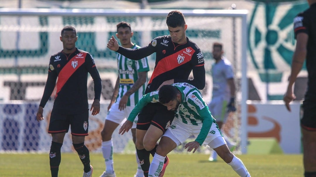 Atlético-GO abre o placar, mas cede empate para o ...